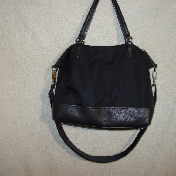 COACH PURSE WITH ATTACHABLE ADJUSTABLE NYLON STRAP - Picture 4 of 11